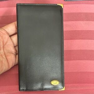 DUNHILL ($595) Leather Wallet EUC